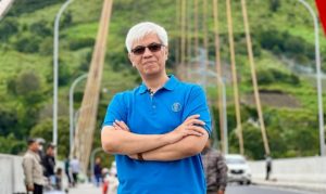 “ Proteksionisme dan Unilateralisme untuk Memenangkan Industri Nasional Indonesia”